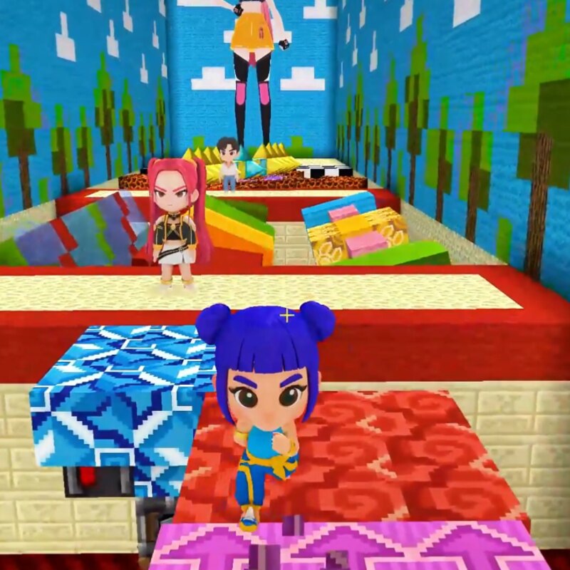 Minecraft Girls Obstacle Course